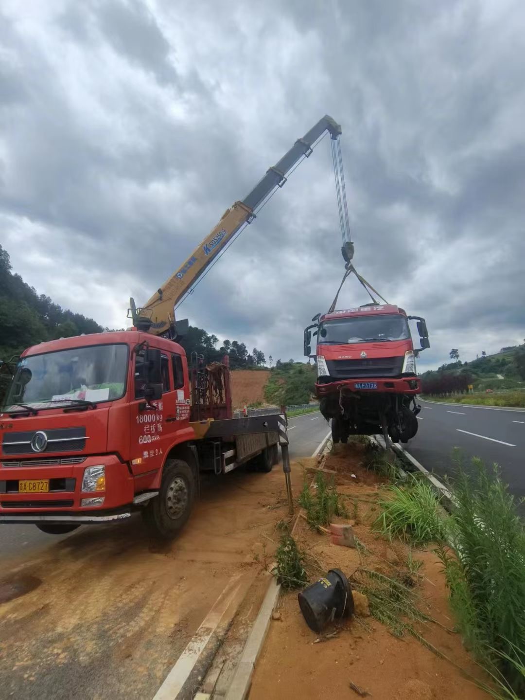 通川区吊车出租公司在日常生活中对吊车要怎样检查