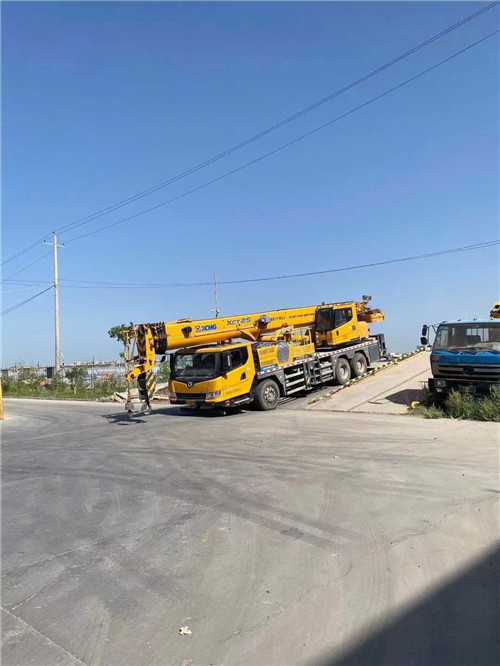 通川区吊车作业时，可能会产生哪些额外收费项目？