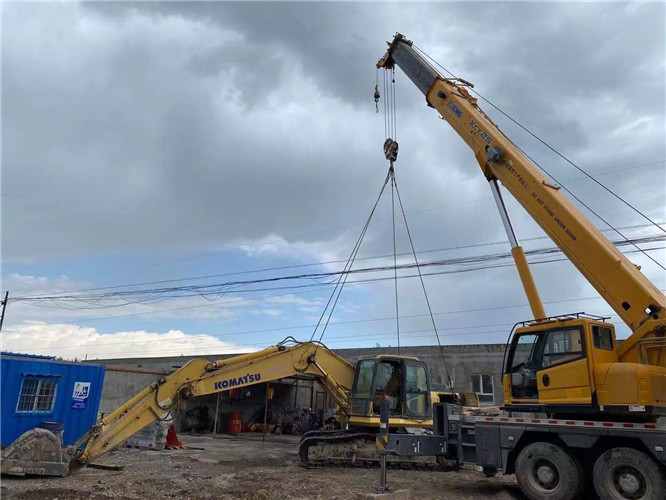 通川区25吨吊车的工作半径是多少？